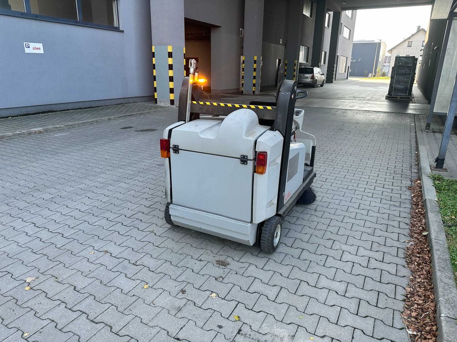 Zamiatarka spalinowa RCM T 1400 TD Top - Faktura VAT 23%