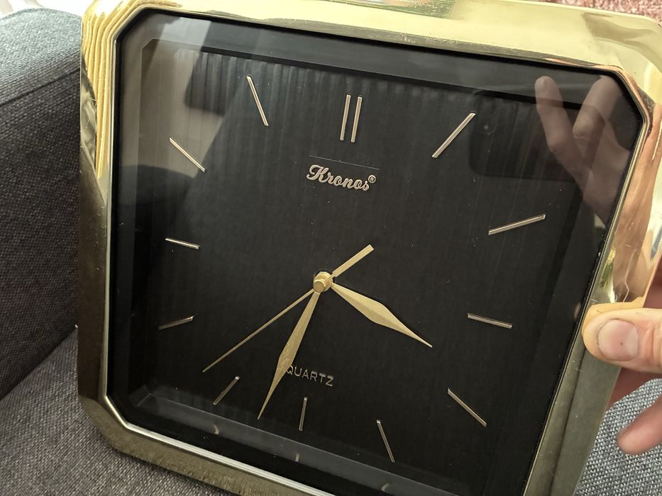 Zegar ścienny Kronos QUARTZ.