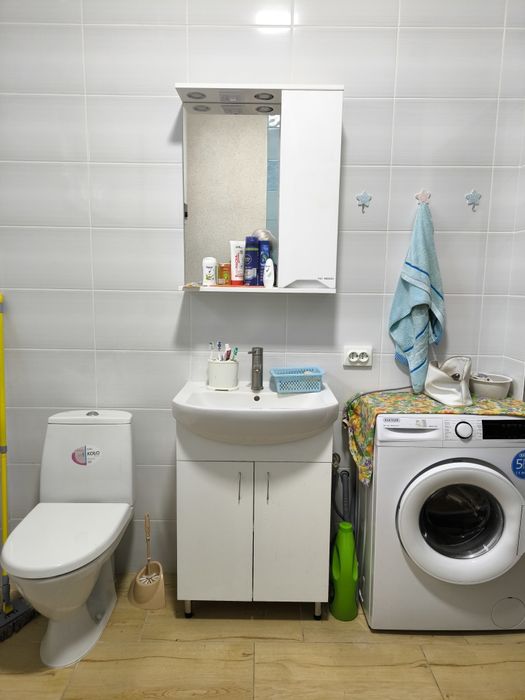 Продаж добротного цегляного  будинку