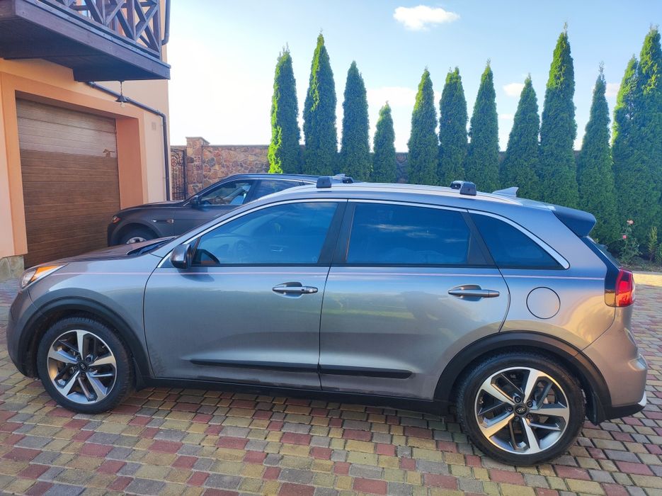 Продам авто Kia Niro 2017 р.в, 1,6 гібрид 149 тис.км., клімат.