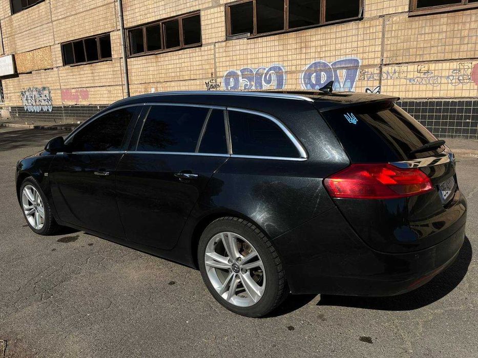 Продаю Opel Insignia 2011