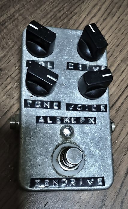 Varios pedais de guitarra elétrica