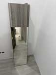 Estante com espelho 15€