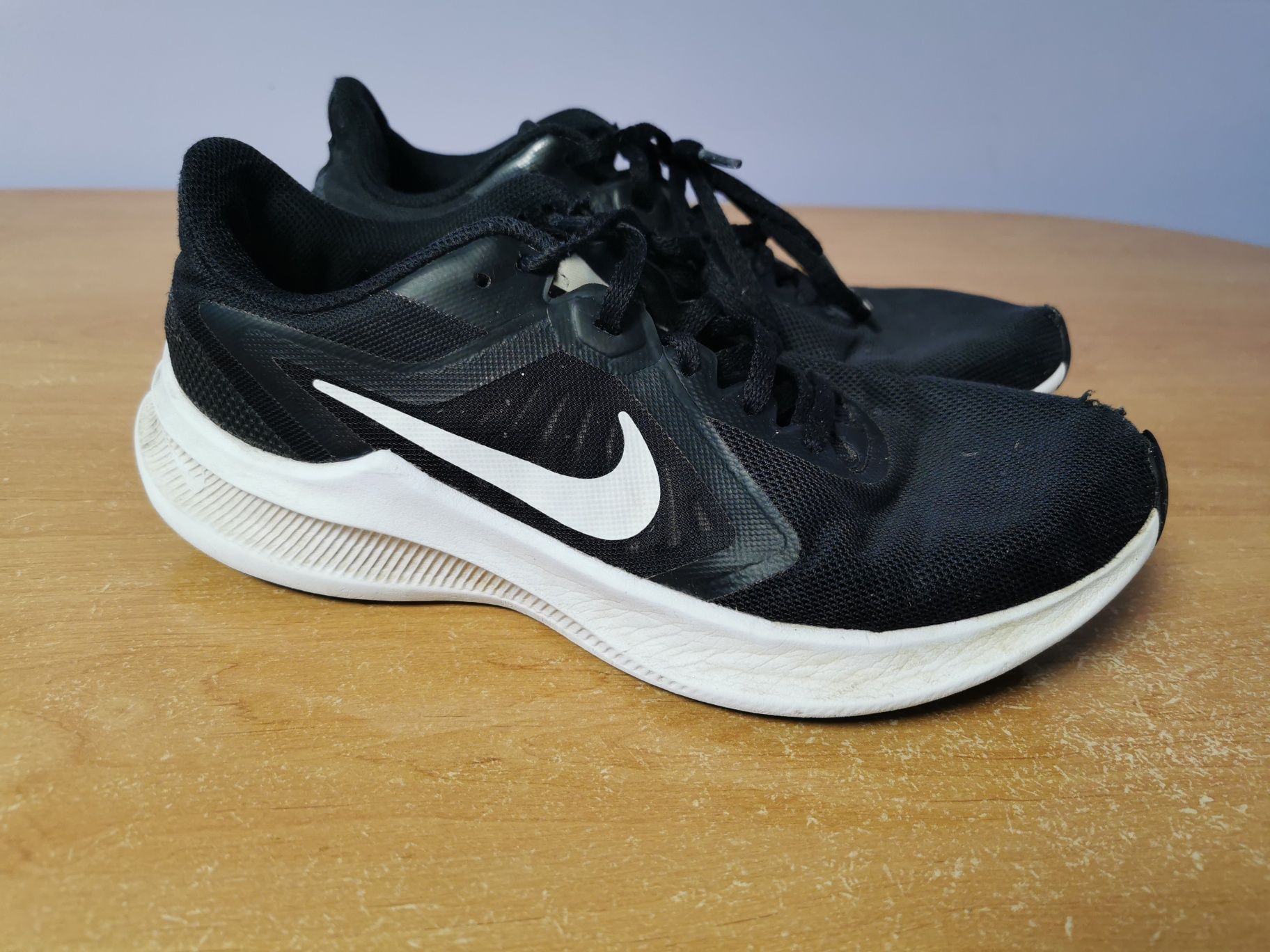 Buty męskie sportowe adidasy nike runnig 40