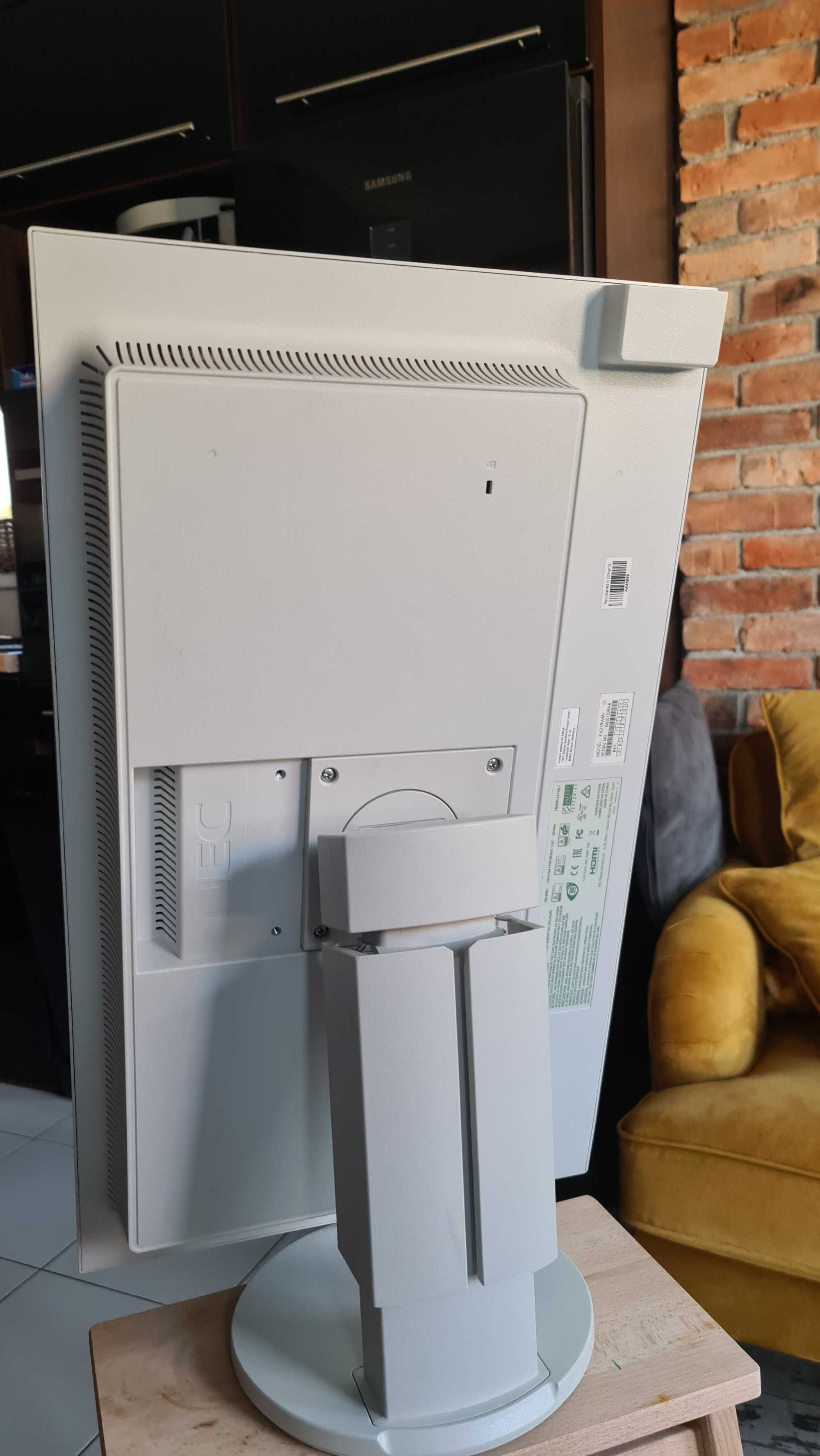 Monitor NEC multisync EA 275WMi