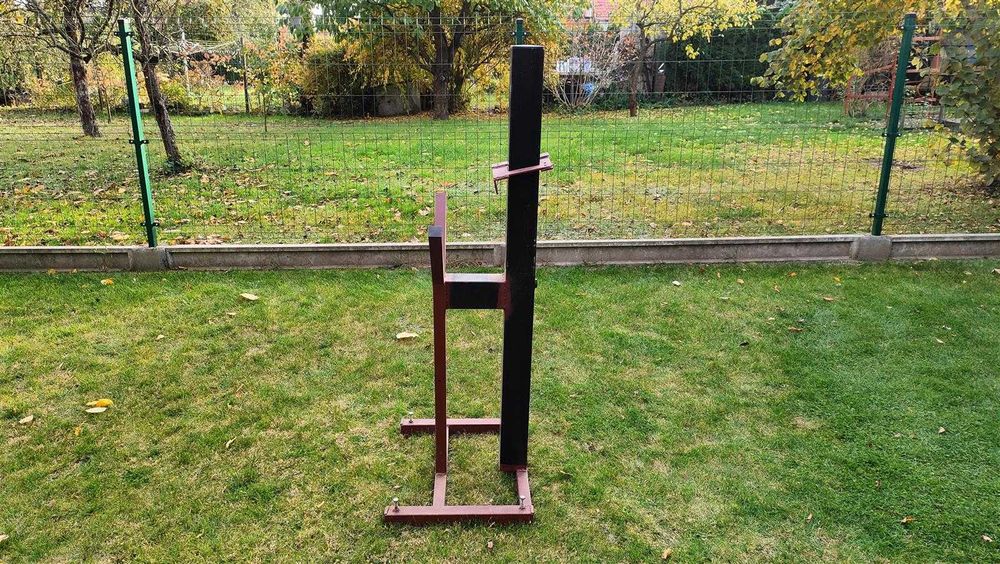 Stojak, koziołek do cięcia drewna w pojedynkę przez jedną osobę.