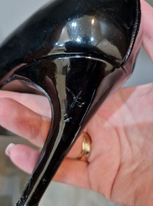 Czarne szpilki lakierowane Jenny Fairy rozmiar 38