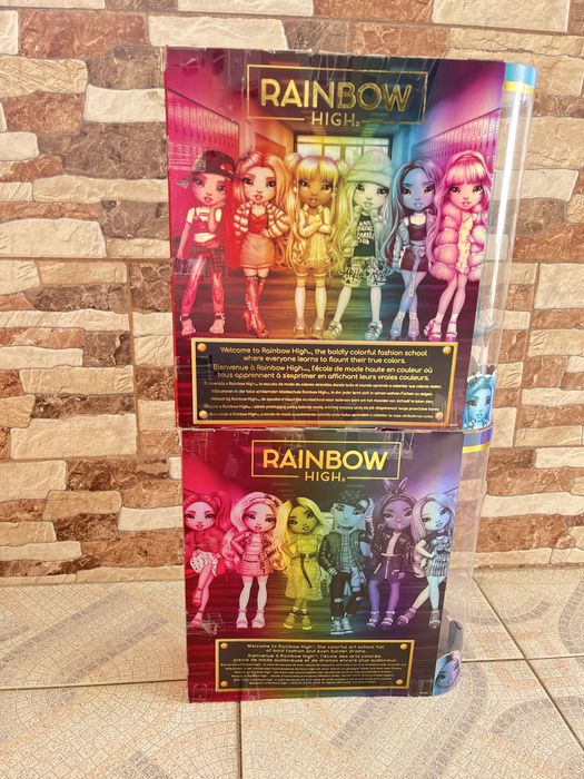 bonecas rainbow high