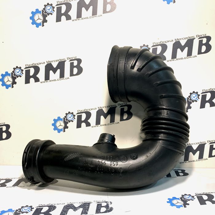 Патрубок воздушного фильтра Мерседес С220 W203 2.2 OM646 А6460940297