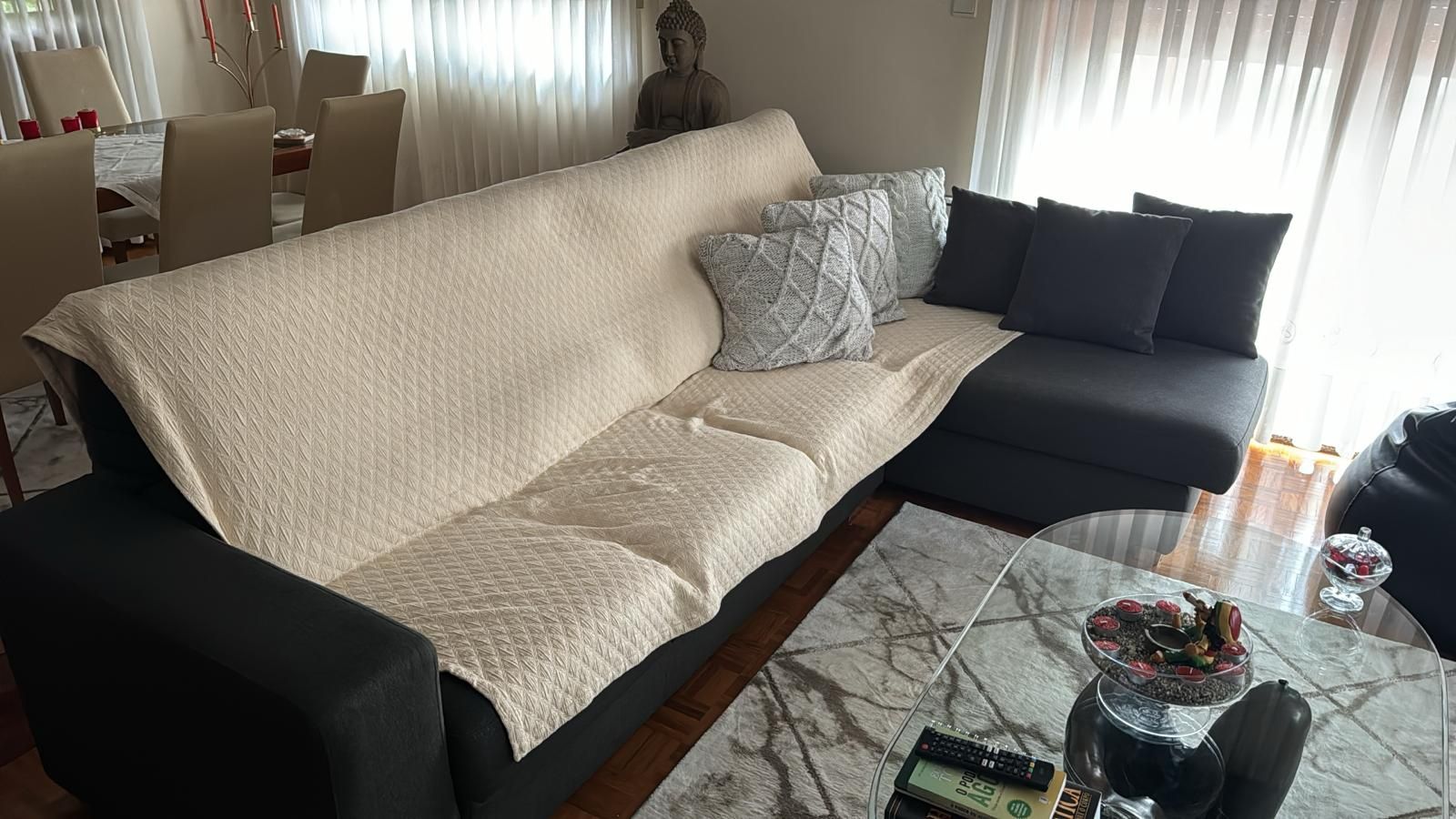 Sofá com chaiselongue