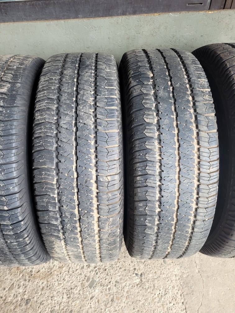 Opony całoroczne używane 255/75 R17 113S Goodyear - 5 szt.