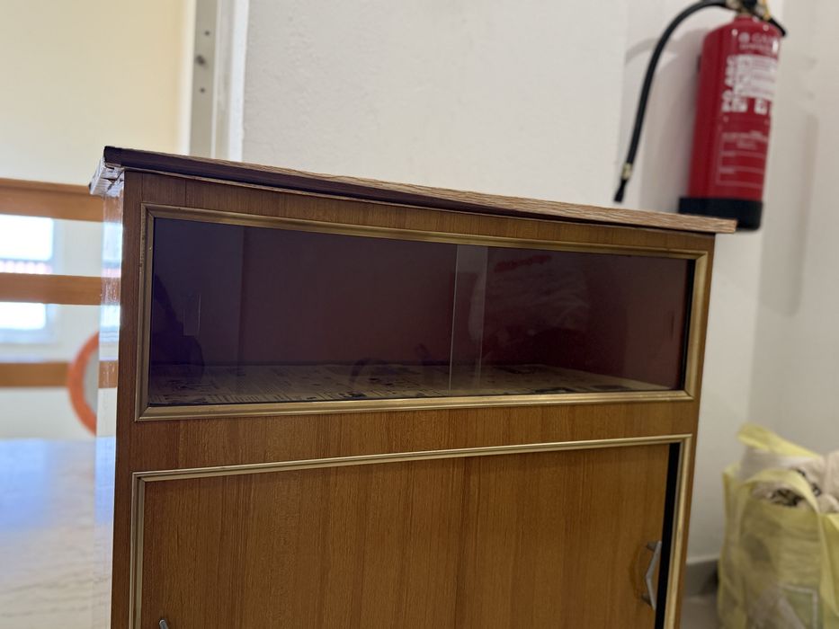 Móvel de cozinha castanho