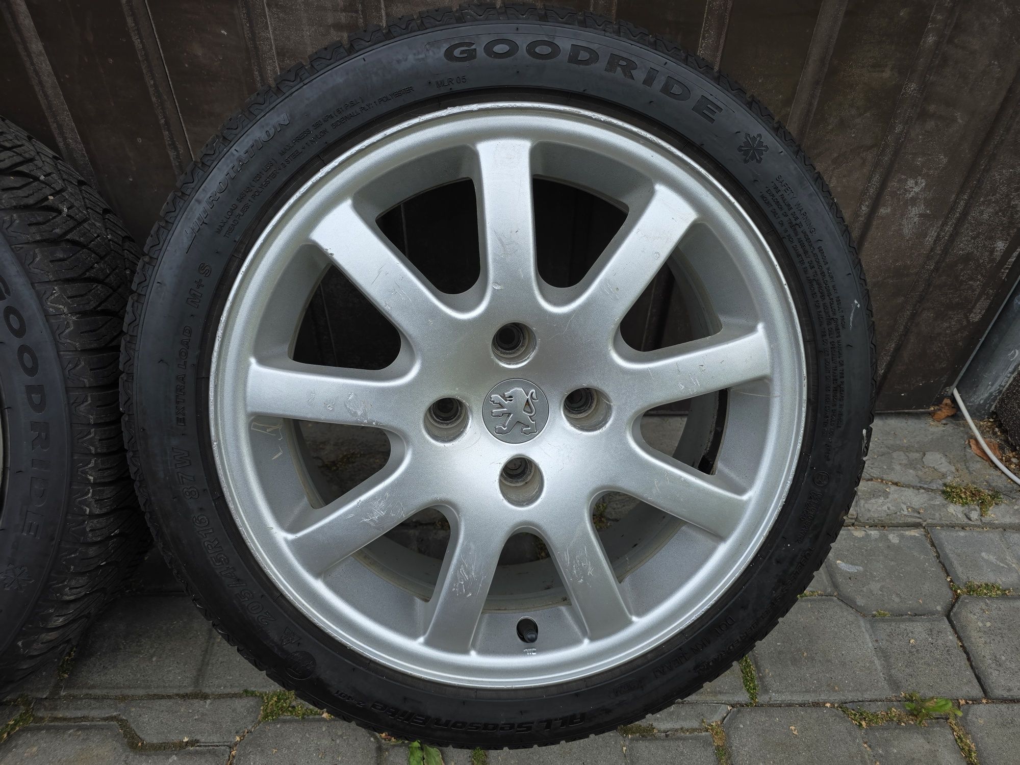 Felgi z oponami 205/45R16 Peugeot 206 4x108 Partner 207 C2 C3 Berlingo