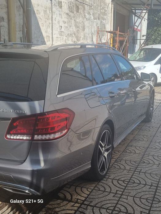 Mercedes e 300 a brilhar