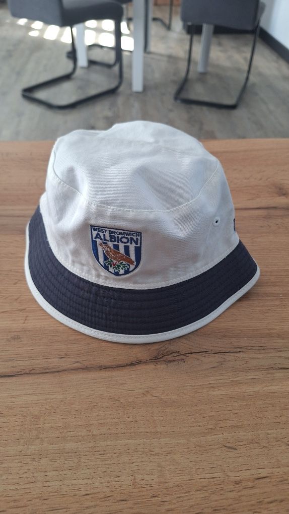 kapelusz West Bromwich Albion typu Bucket Hat, Premier League  New Era
