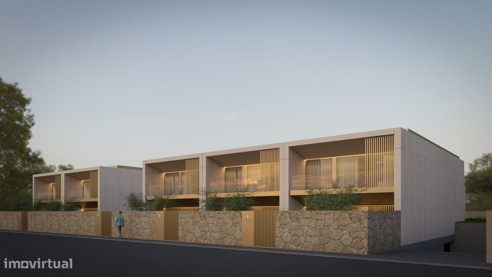 Moradia V3 Nova c/ Logradouro (139m2) em S. Félix da Marinha