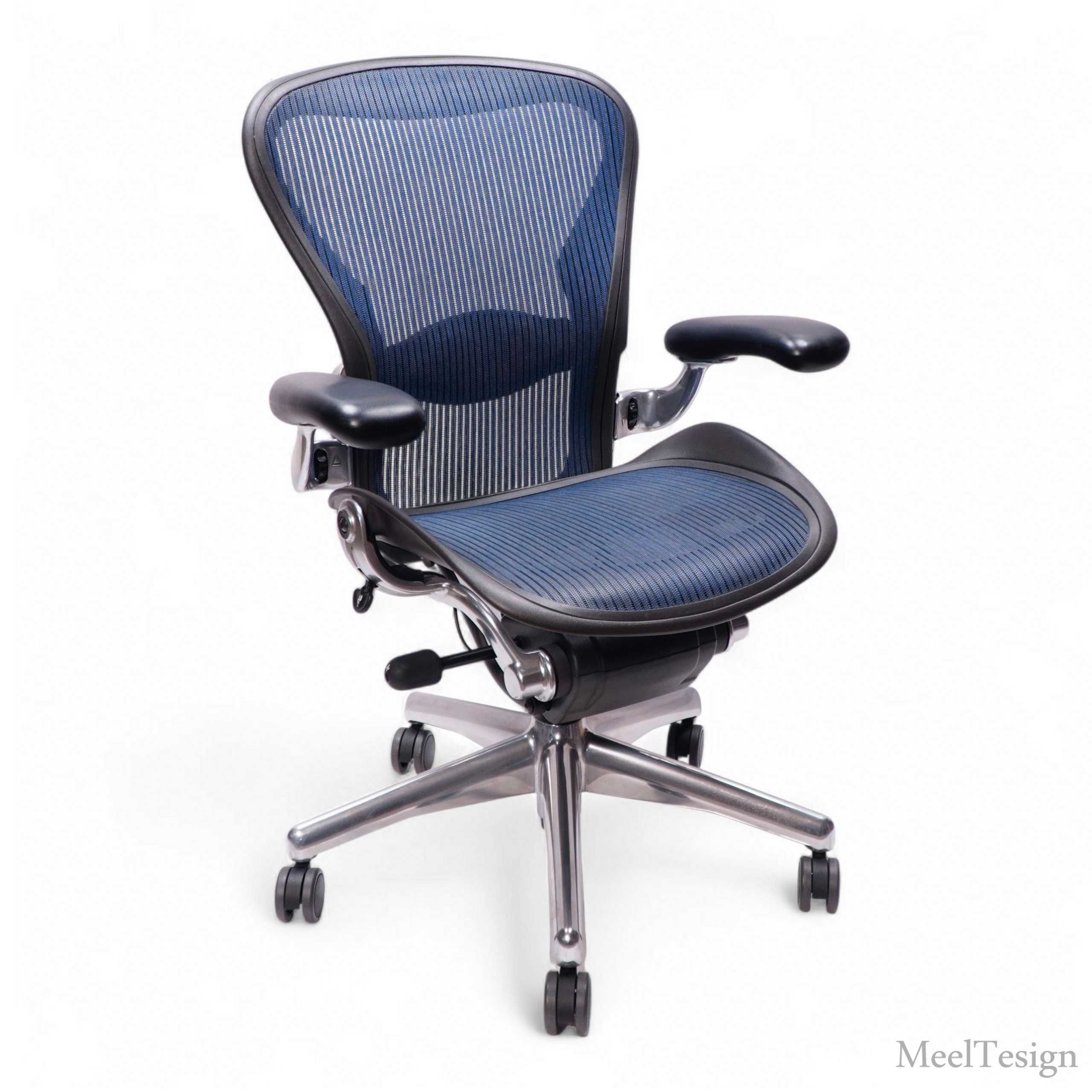 Fotel biurowy Herman Miller Aeron Classic B