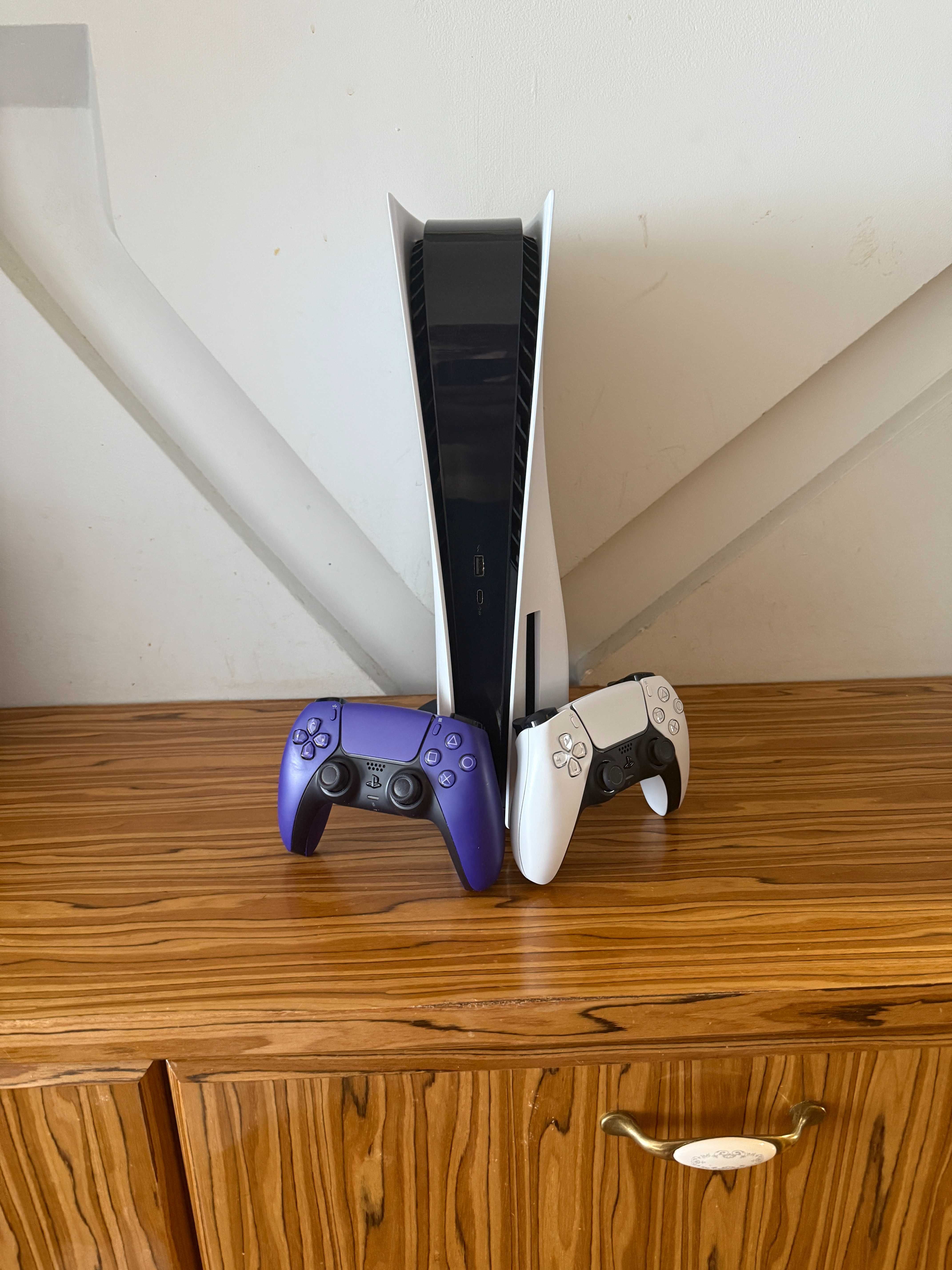 [PS5] Konsola SONY PlayStation 5 z napędem + 2 Pady