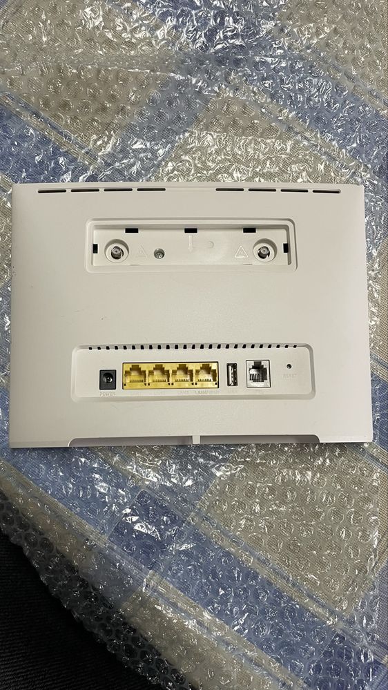 Vendo Router Huawei 5G - livre para todas as redes