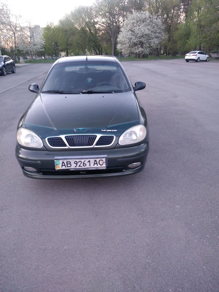 Автомобиль Daewoo Sens