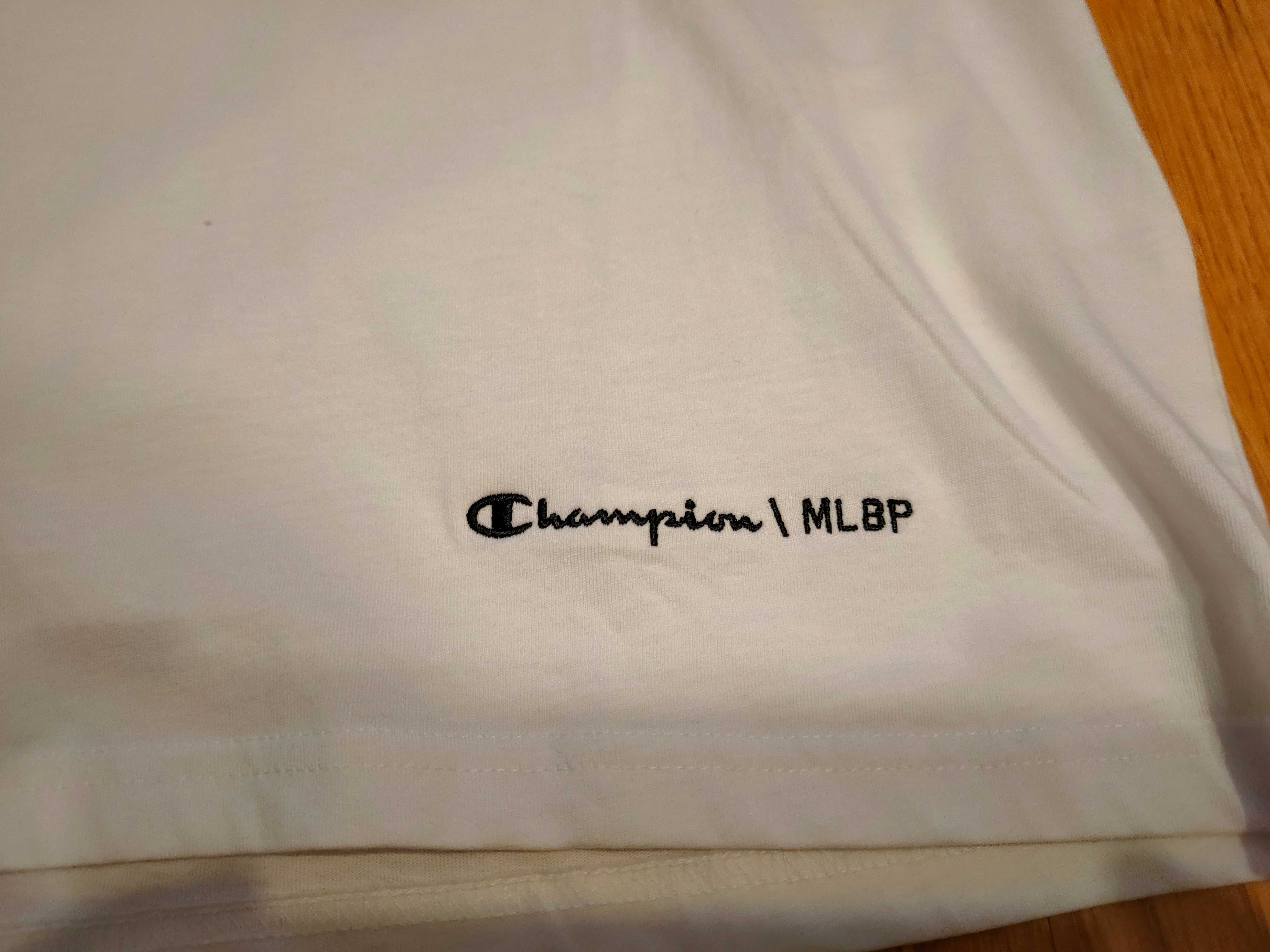 T-shirt Champion New York roz. M