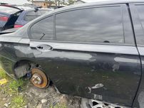 Дверка задня правая двері дверь bmw f02 long ф01 ф02 лонг права зад