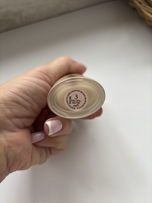 Тональний крем Charlotte Tilburi Airbrush Flawless Foundation