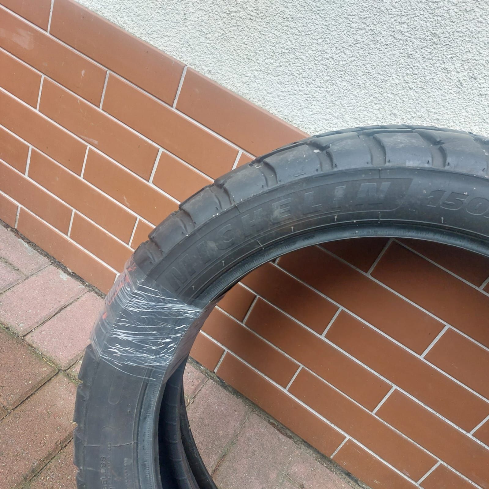 Michelin anakee adventure 90-90-21, 150/70-18