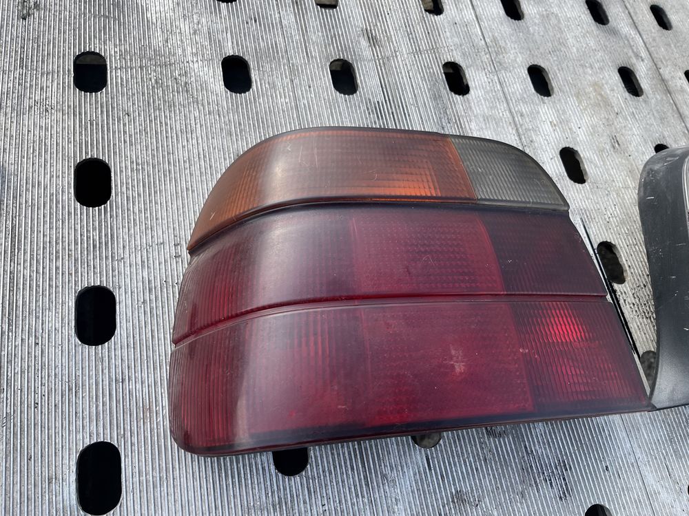 Tylne lampy BMW E36 compact