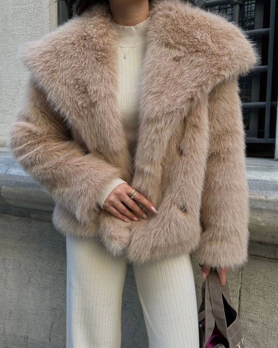 Жіноча шуба лоліта зимна тепла пухнаста хутро