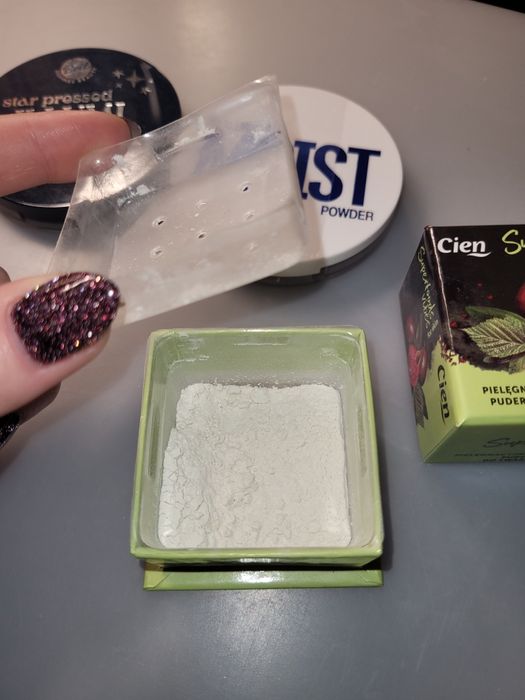 Zestaw pudrów do twarzy Stars from the stars, Bell, Cien