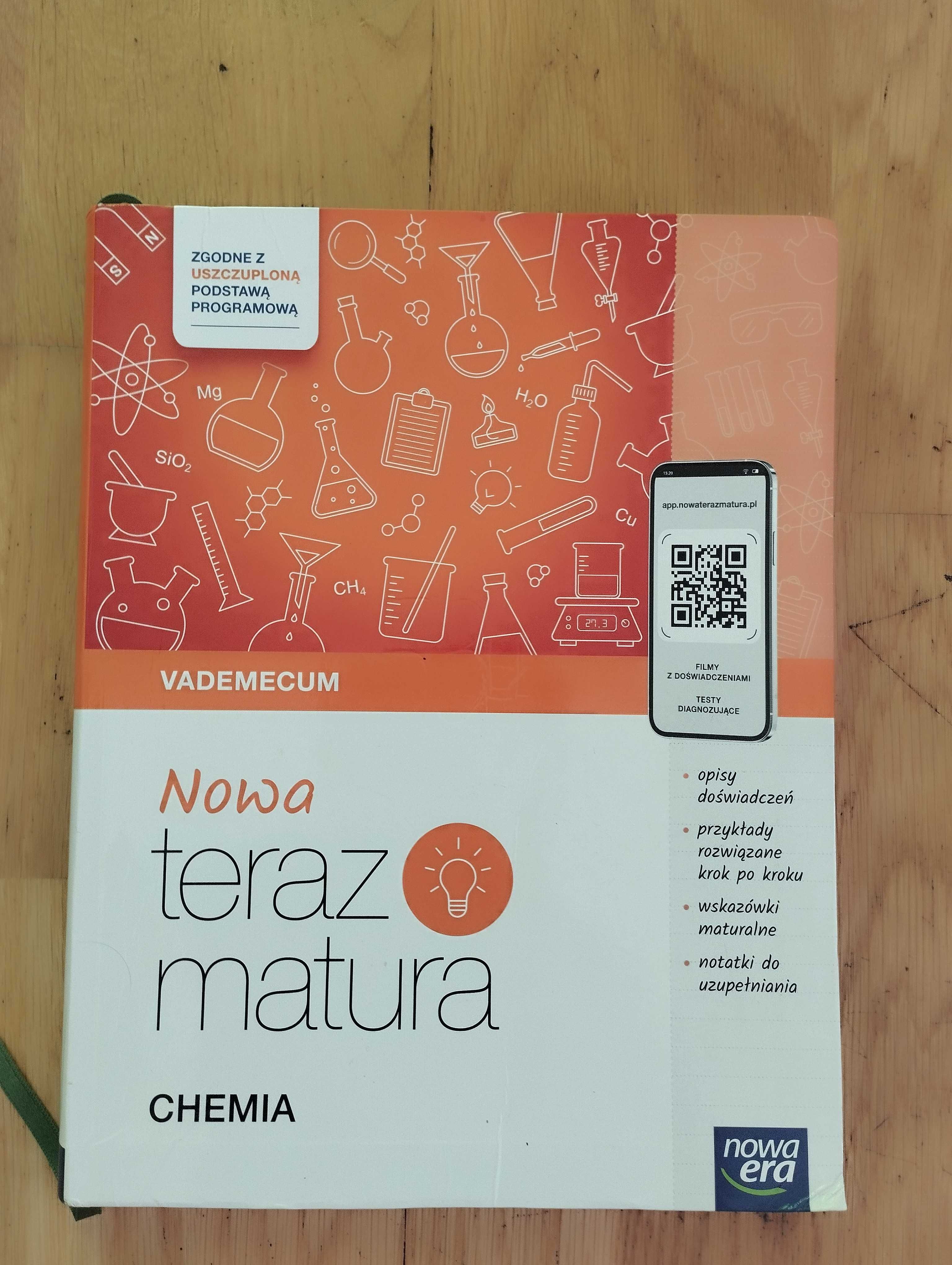 Sprzedam książkę-repetytorium z chemii poziom rozszerzony do liceum