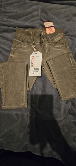 Calças criança ativo novas