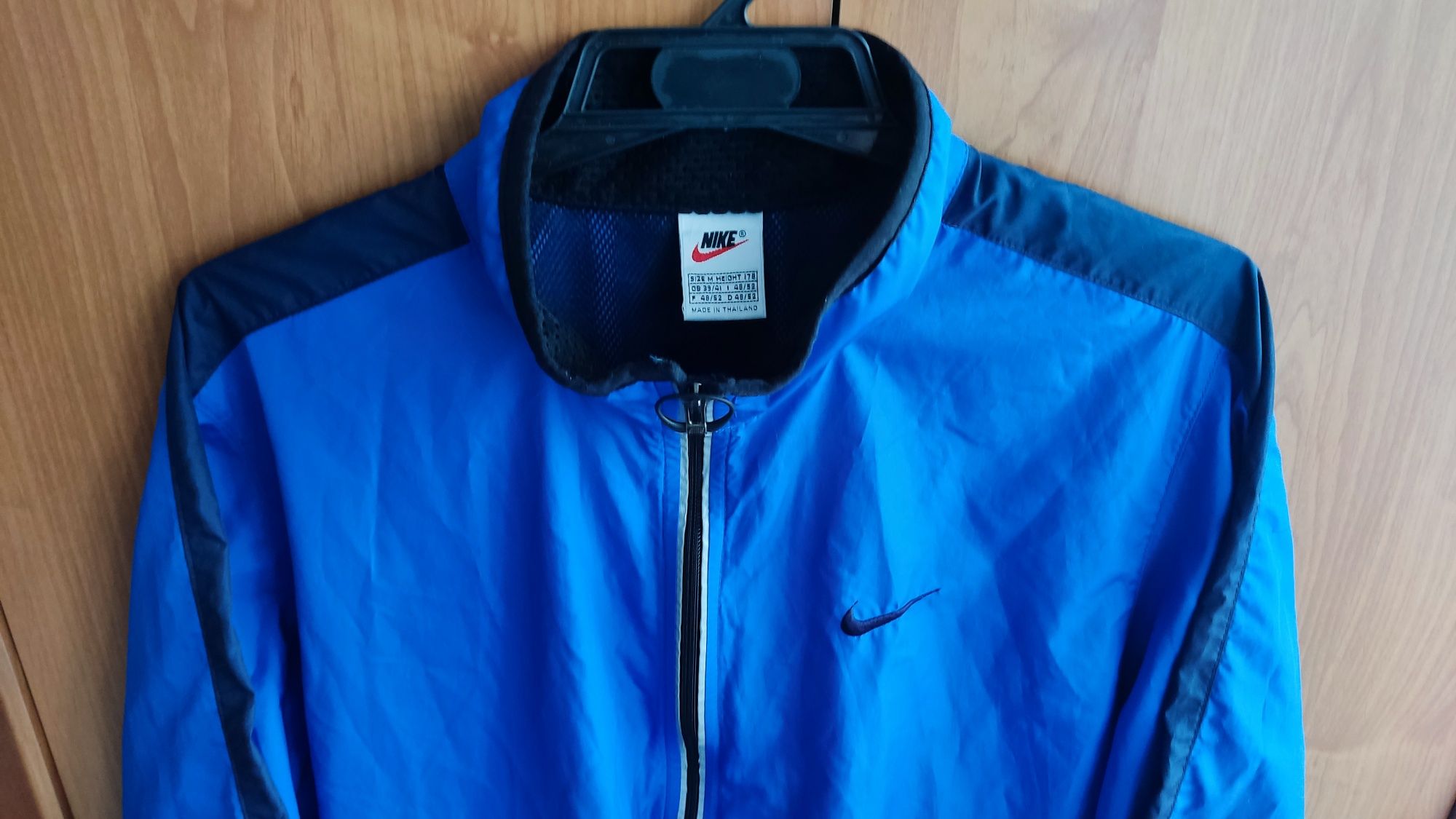 Fajny ortalionik, kurtka wiatrówka NIKE rozm. M lecz duża .