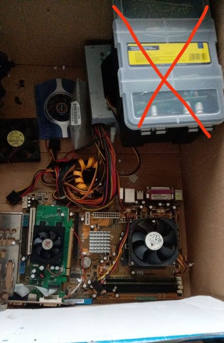 Комп'ютерні плати та кулери