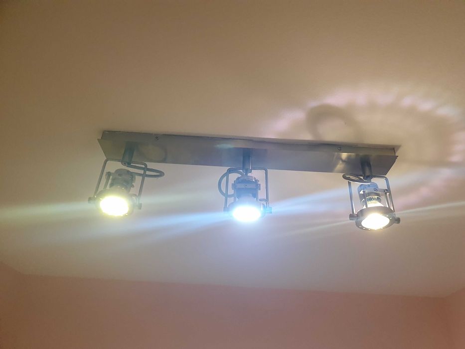 Klasyczna listwa + pojedynka w chromie