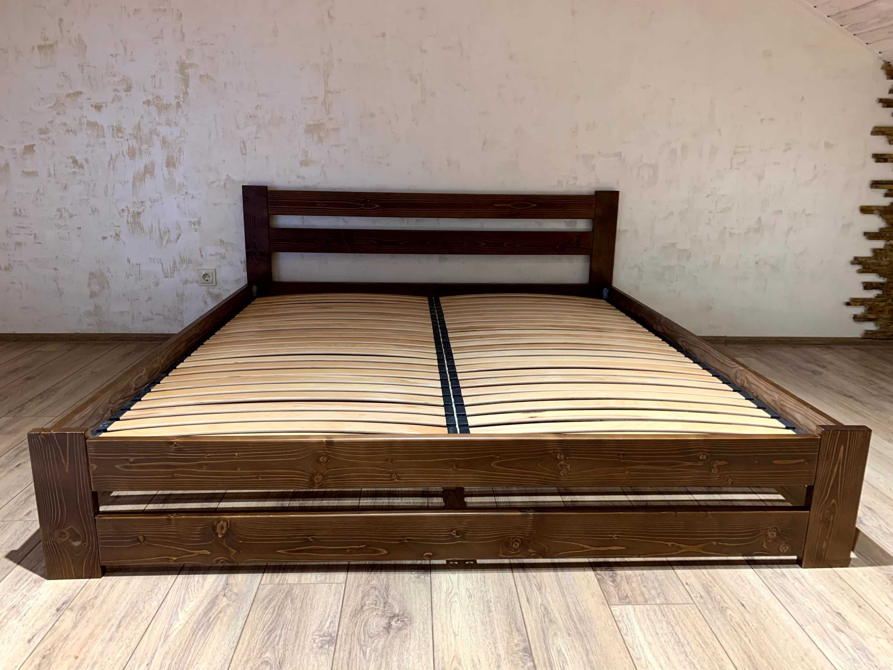 Ліжко з натурального дерева , кровать