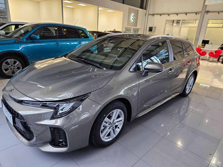 Suzuki Swace 2024 przebieg 6 049 km