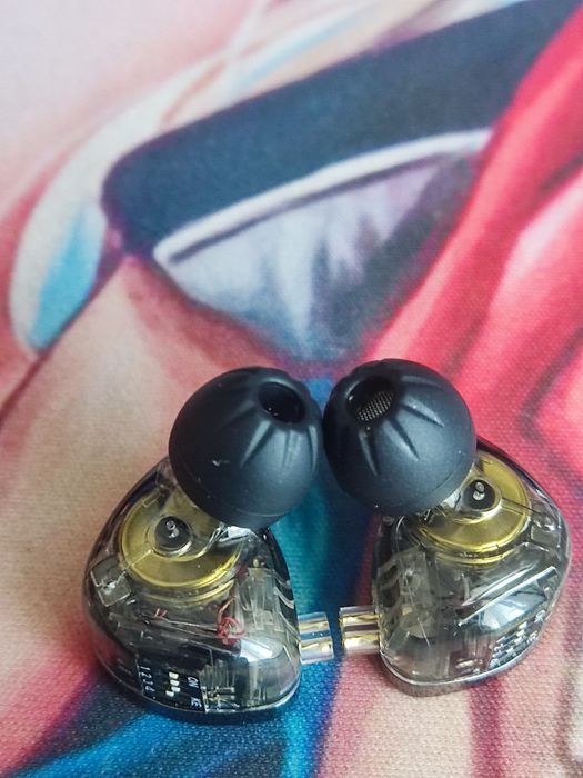 Продам навушники KZ-ZS10 Pro 2 wired