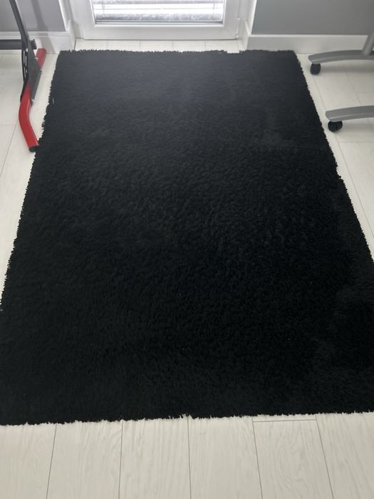 Dywan shaggy ikea 133x195 z dlugim wlosiem czarny