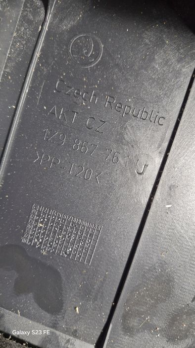 Пластик багажника Октавія А5 пластик салона Skoda Octavia A5