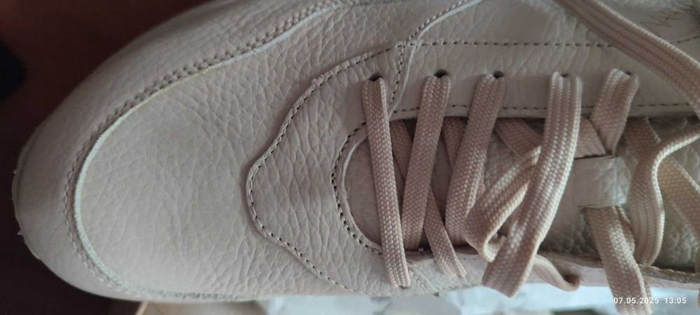 Кросівки шкіряні ортопедичні, устілка 27,3 мм. Ціна мінімальна!