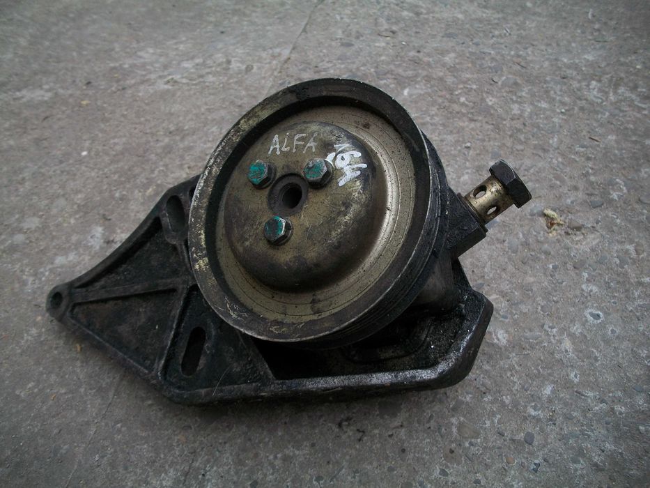 насос гур  Peugeot405 Partner Boxer Ford Courier Sierra Escort Alfa164