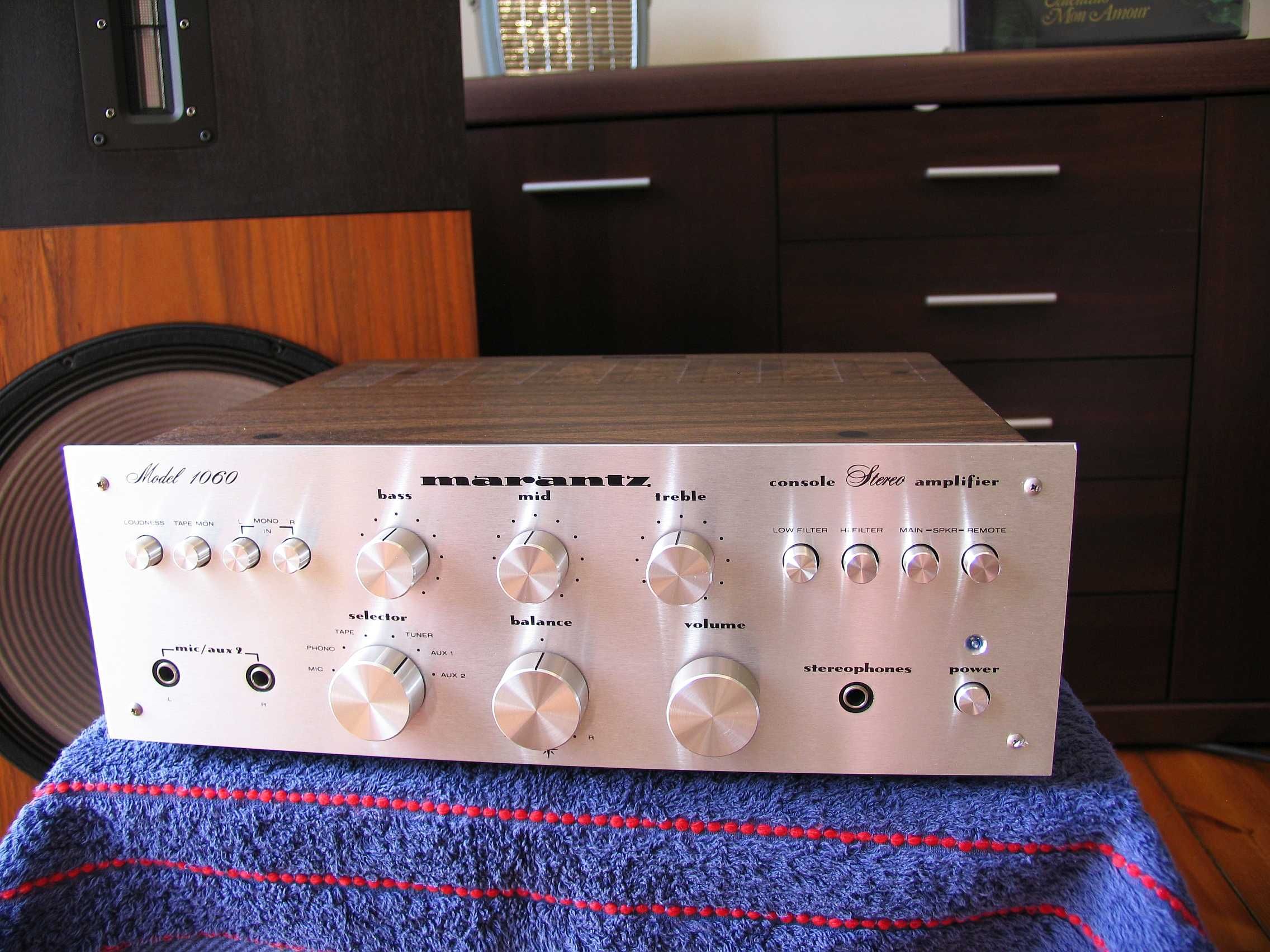 Marantz Model 1060 / Wzmacniacz 70's  Super Stan  '' Vintage ''