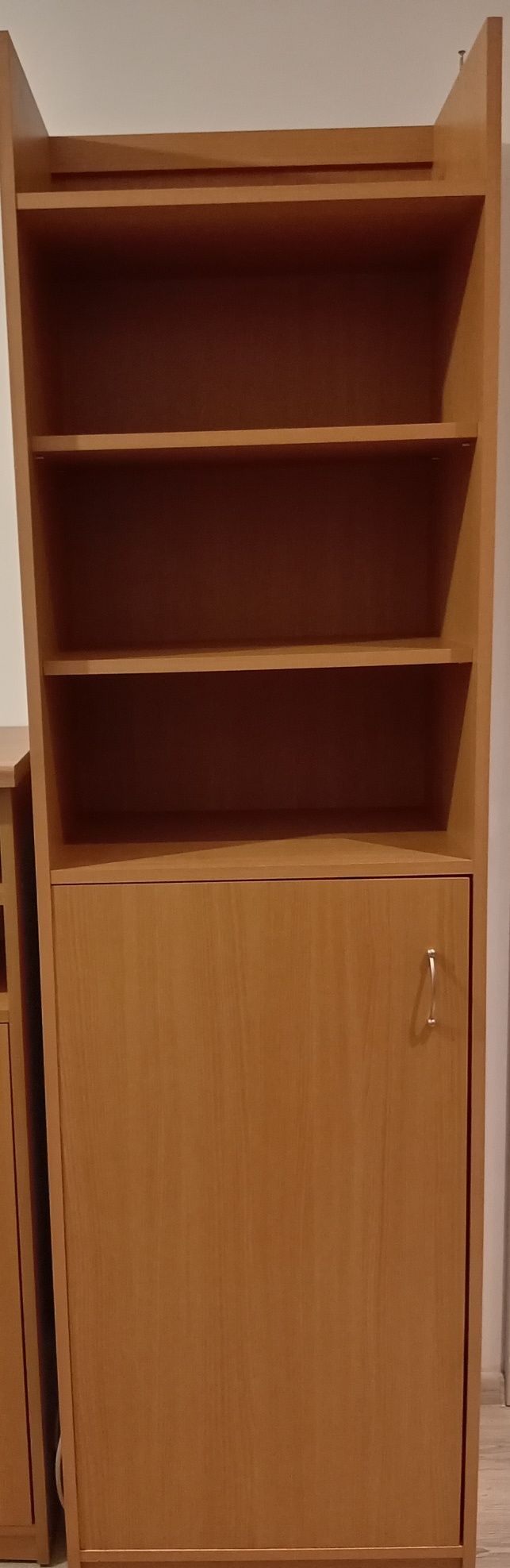 Meble: komoda/szafka, regał