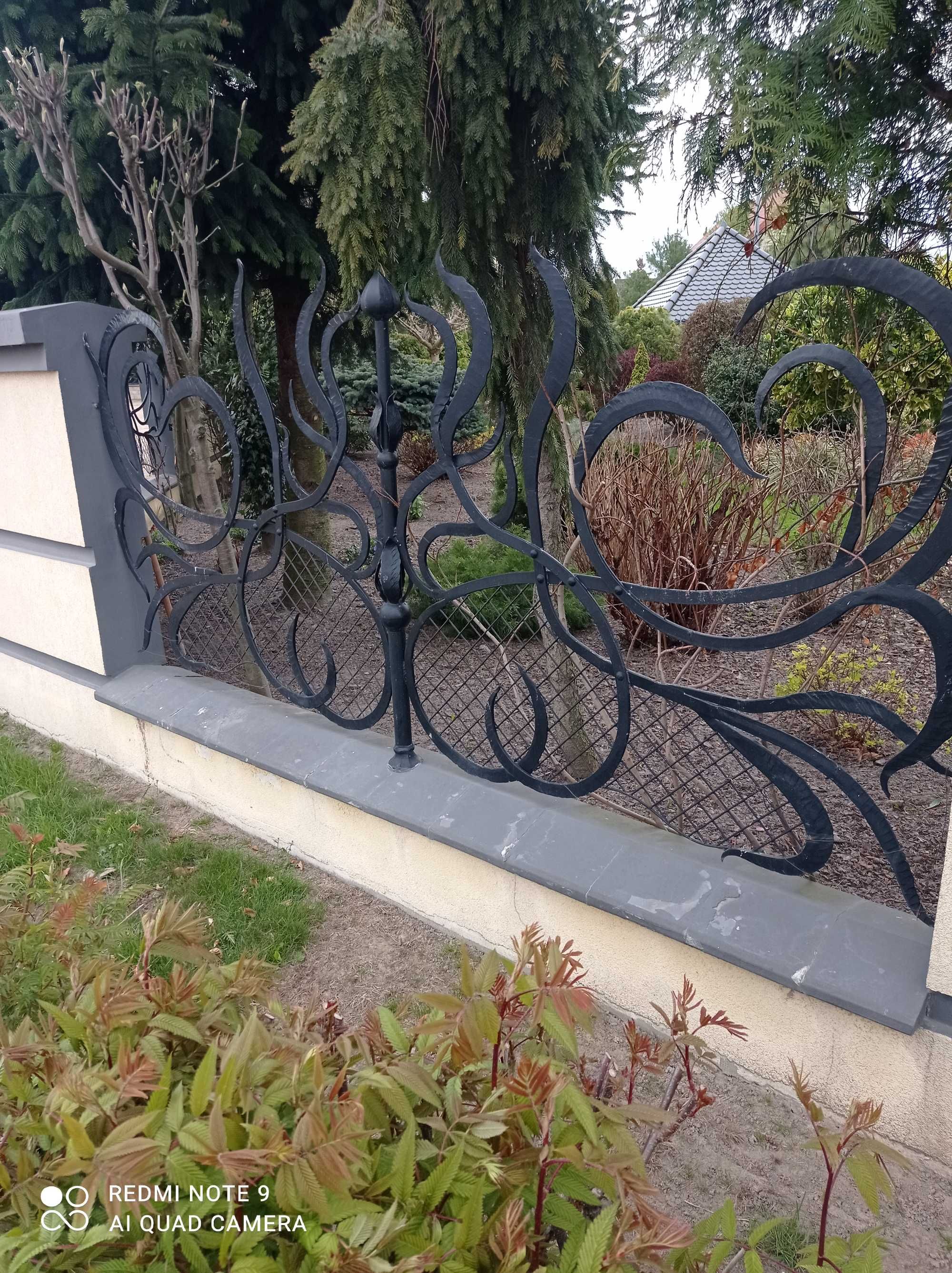 Kowalstwo artystyczne bramy ogrodzenia barierki balustrady kamienice