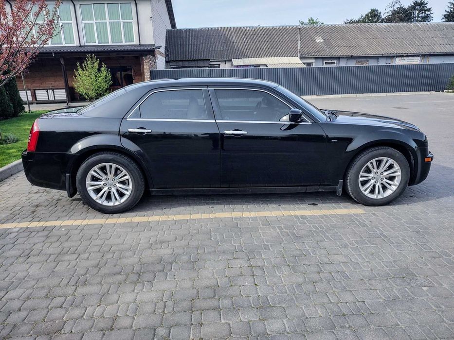 Chrysler 300C 2006 року
