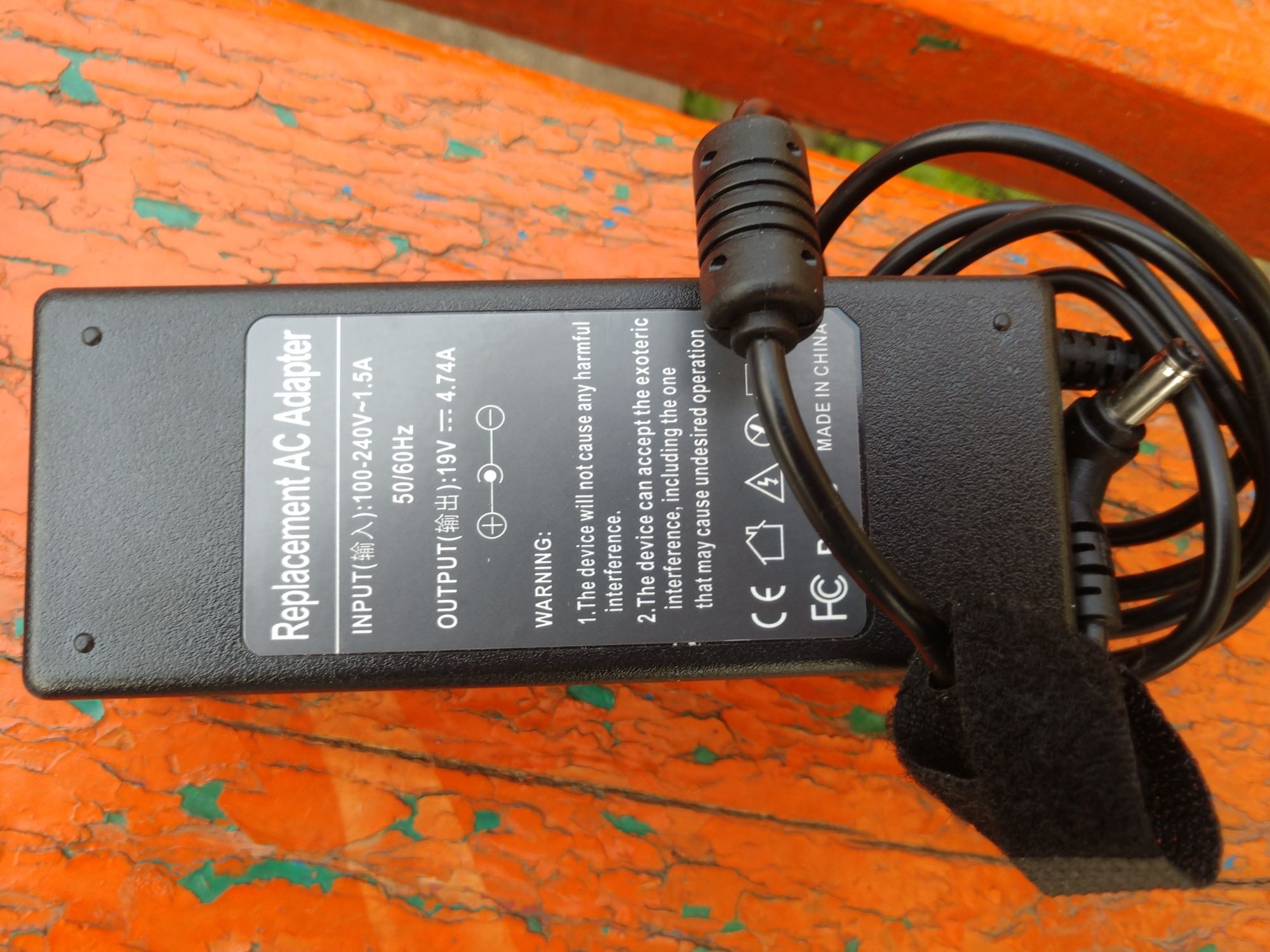 Блок питания к ноутбуку Asus 19v, 3,42A