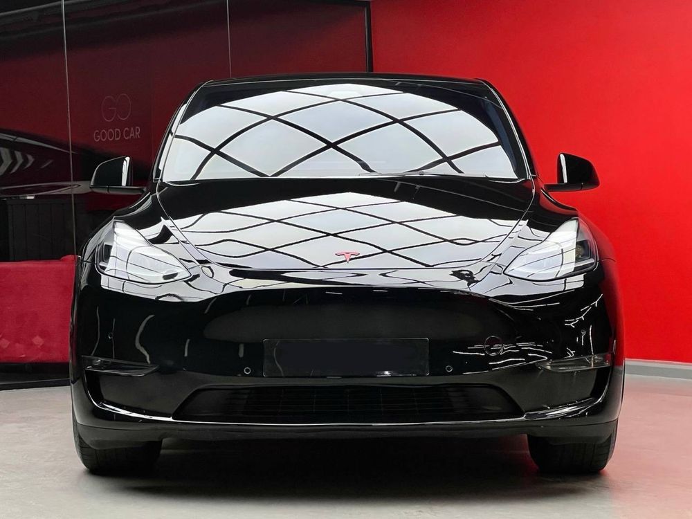 Tesla Model Y Perf 2021