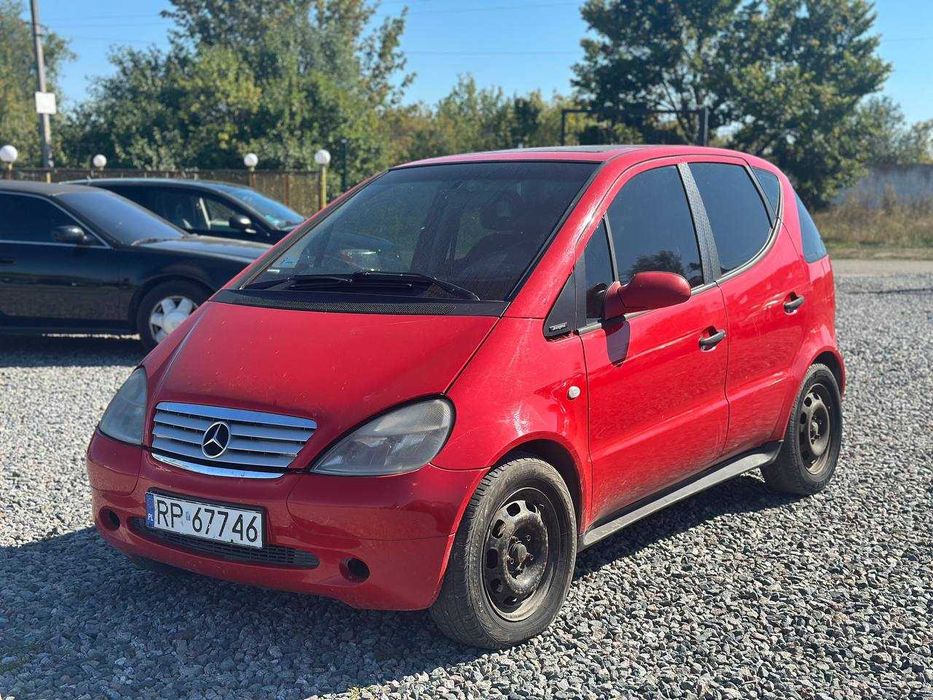 Mercedes-Benz A140  2001 рік  1.4 бензин  Не розмитнене